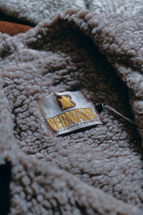 3DD46812-7C09-4E4B-BFC3-50CC611B95E0