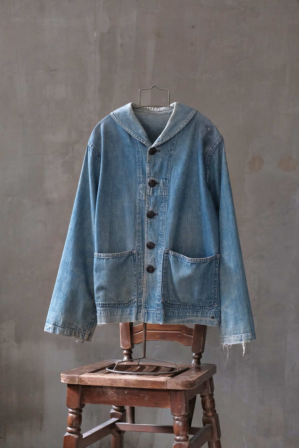 3FE19C2B-D2D8-4F46-9C8B-1FD774BD5870