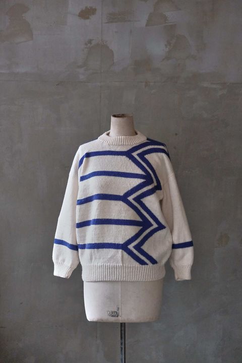 4858FFCC-7842-4424-B675-8622E3CE952C