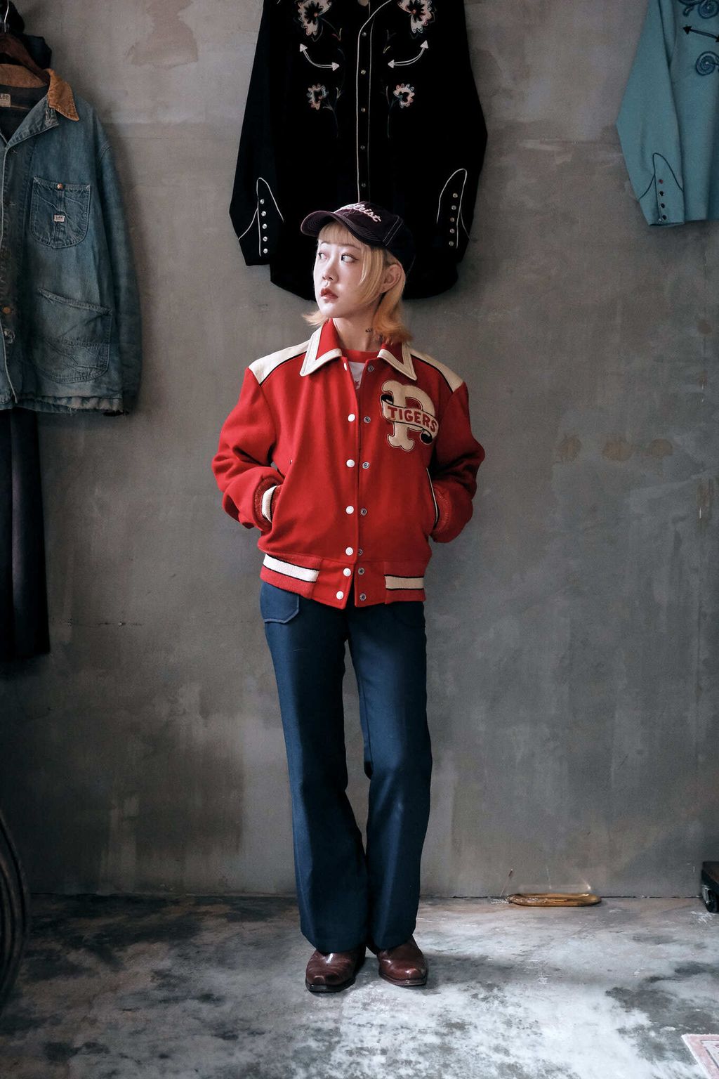 EAEF8D35-3627-4301-B926-E399E46DFFB5