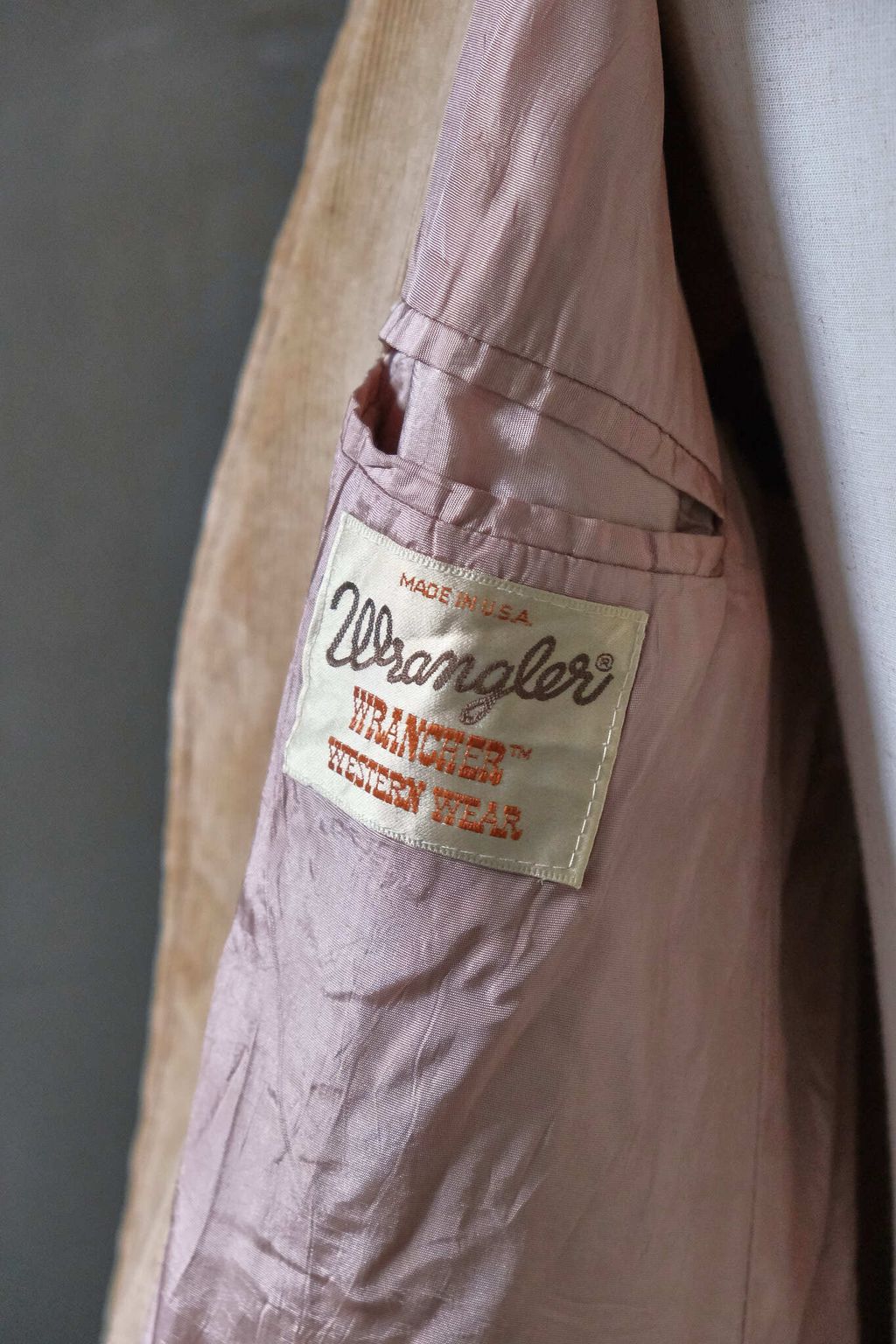 AF57EB29-BC65-414A-BB09-3F31CEB525EC