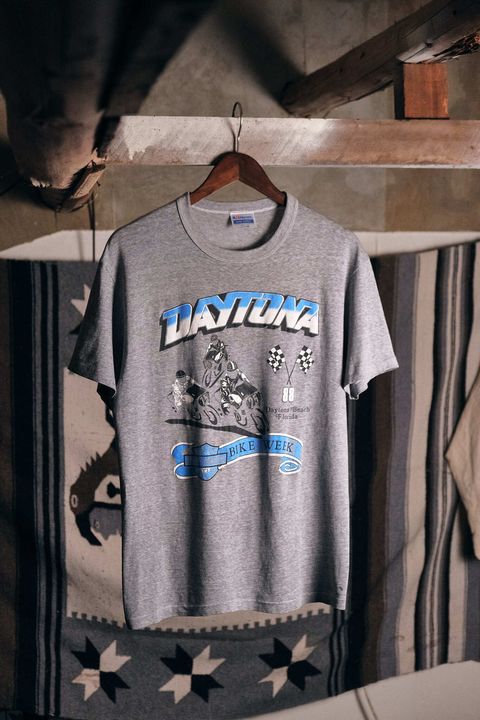 F69FCEE3-AF85-47BA-A5F5-327977E95FF6