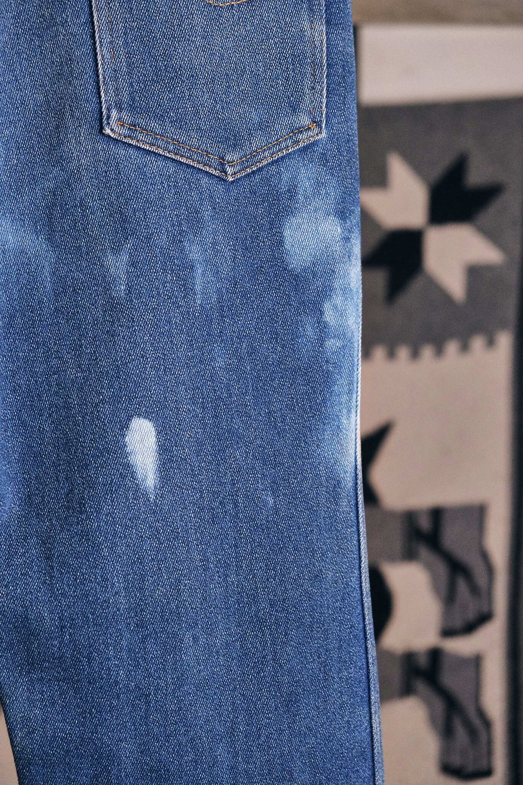 F7416357-7829-4DFC-BCE7-4ABE33A6FB14