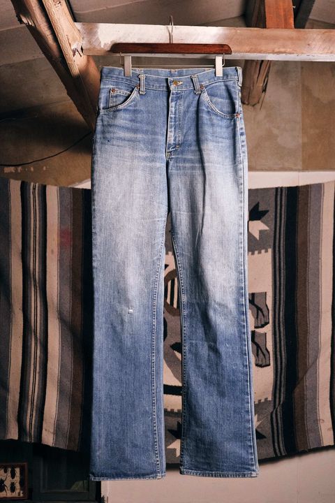 638B1F71-5C0D-4EF4-ABAE-1896F6103116