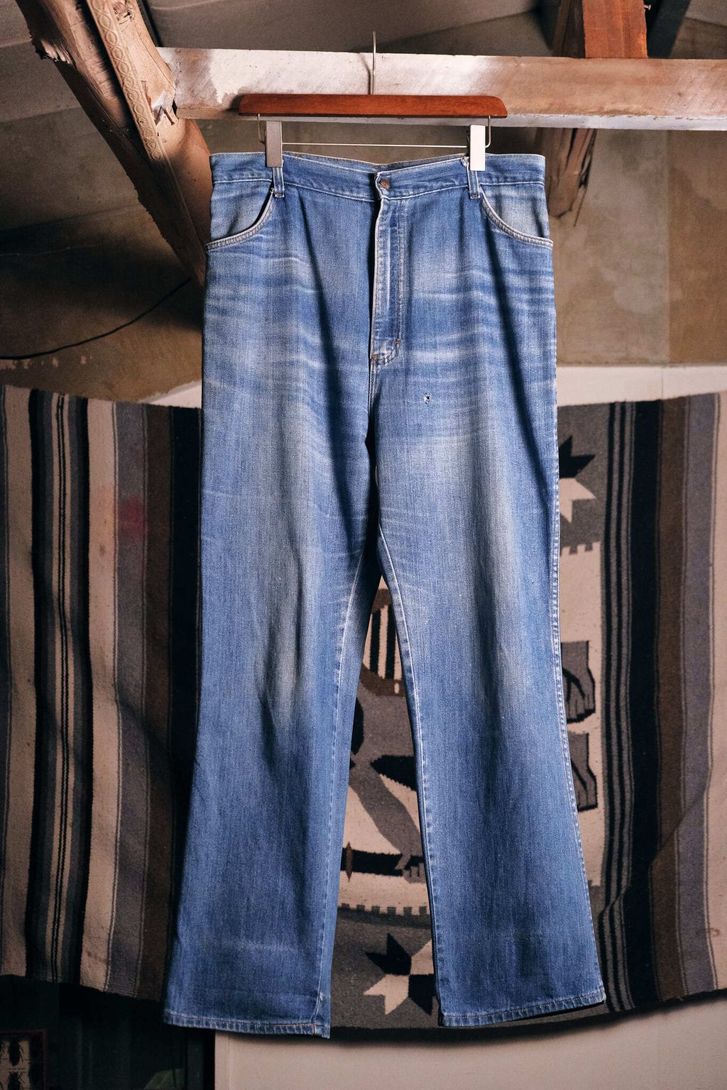 46A4D211-7CD3-490A-8341-EAC538EA6D7B