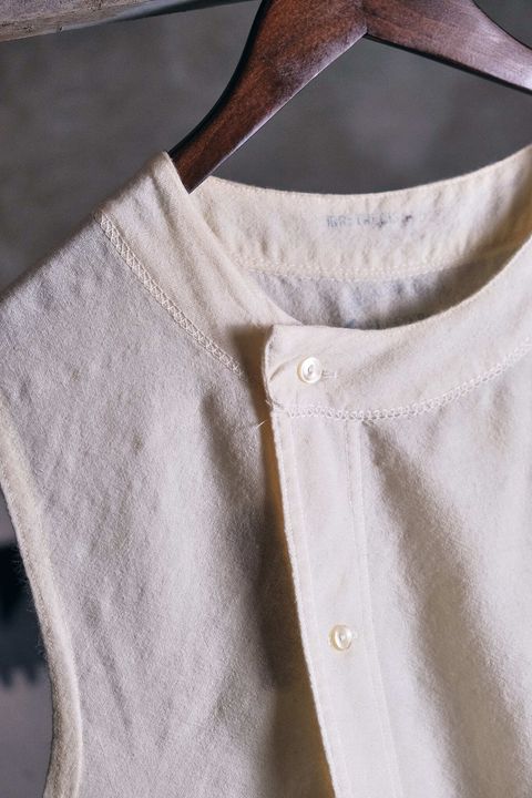 B07E8032-54C2-421F-8C24-2D6D44AB765D