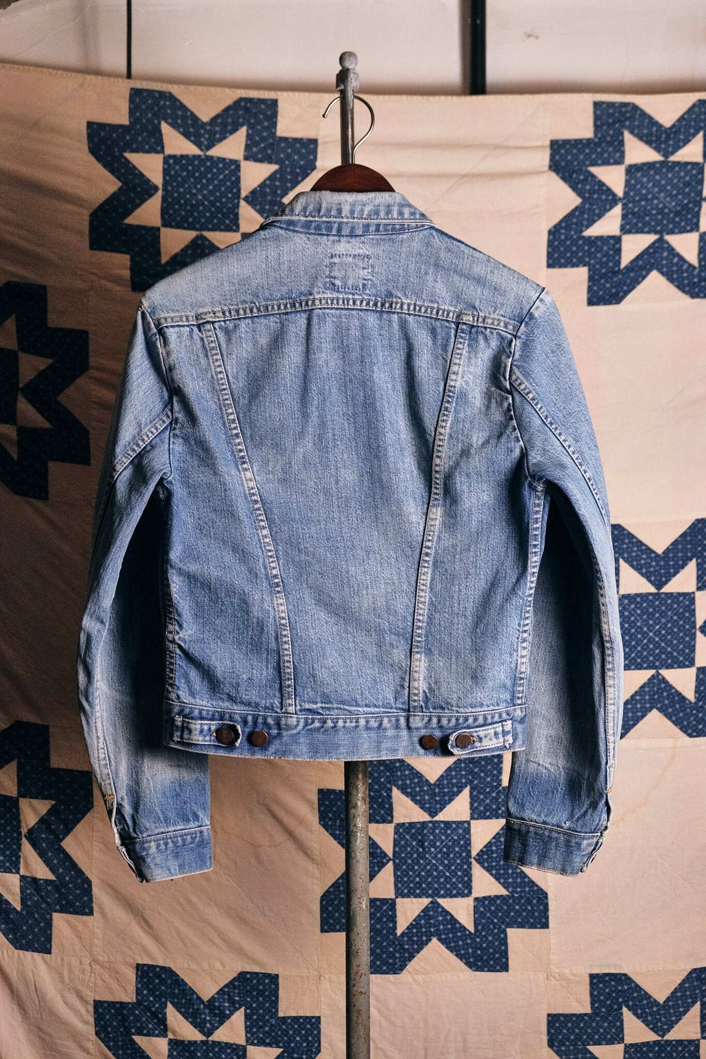 5E2051E7-8E77-4DF5-B5FF-7790FDC6E5A8