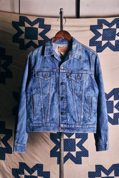 FA5FB40E-54BC-4D33-9D39-87DBA1E06F26