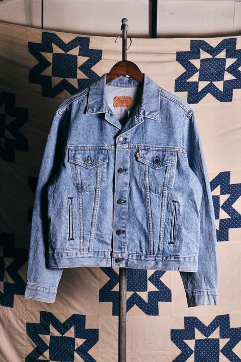 B9AE9570-6D3C-4777-AF2A-9318A6E7F353