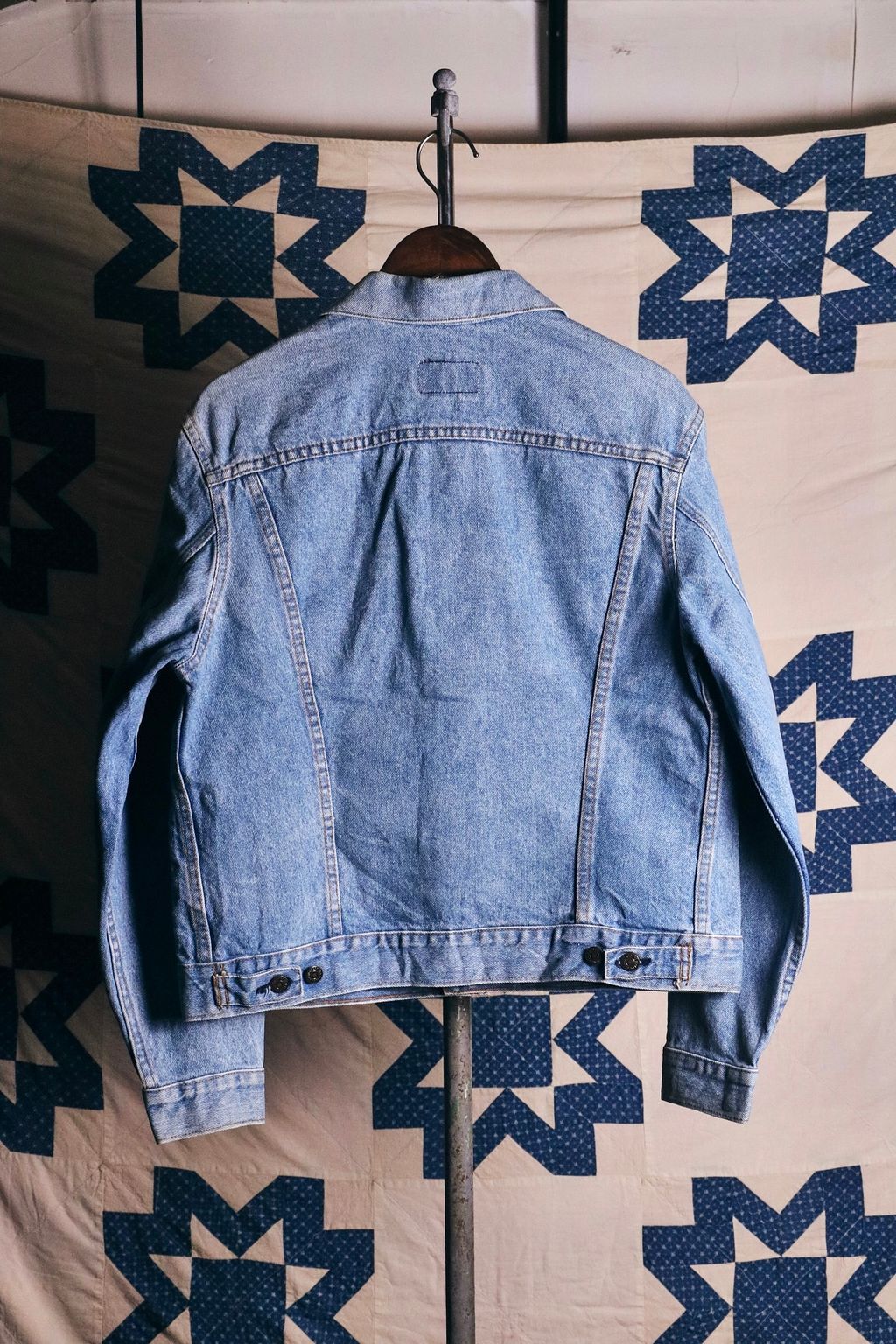 6C5A8B46-4D7E-4E88-851D-B5079111408E