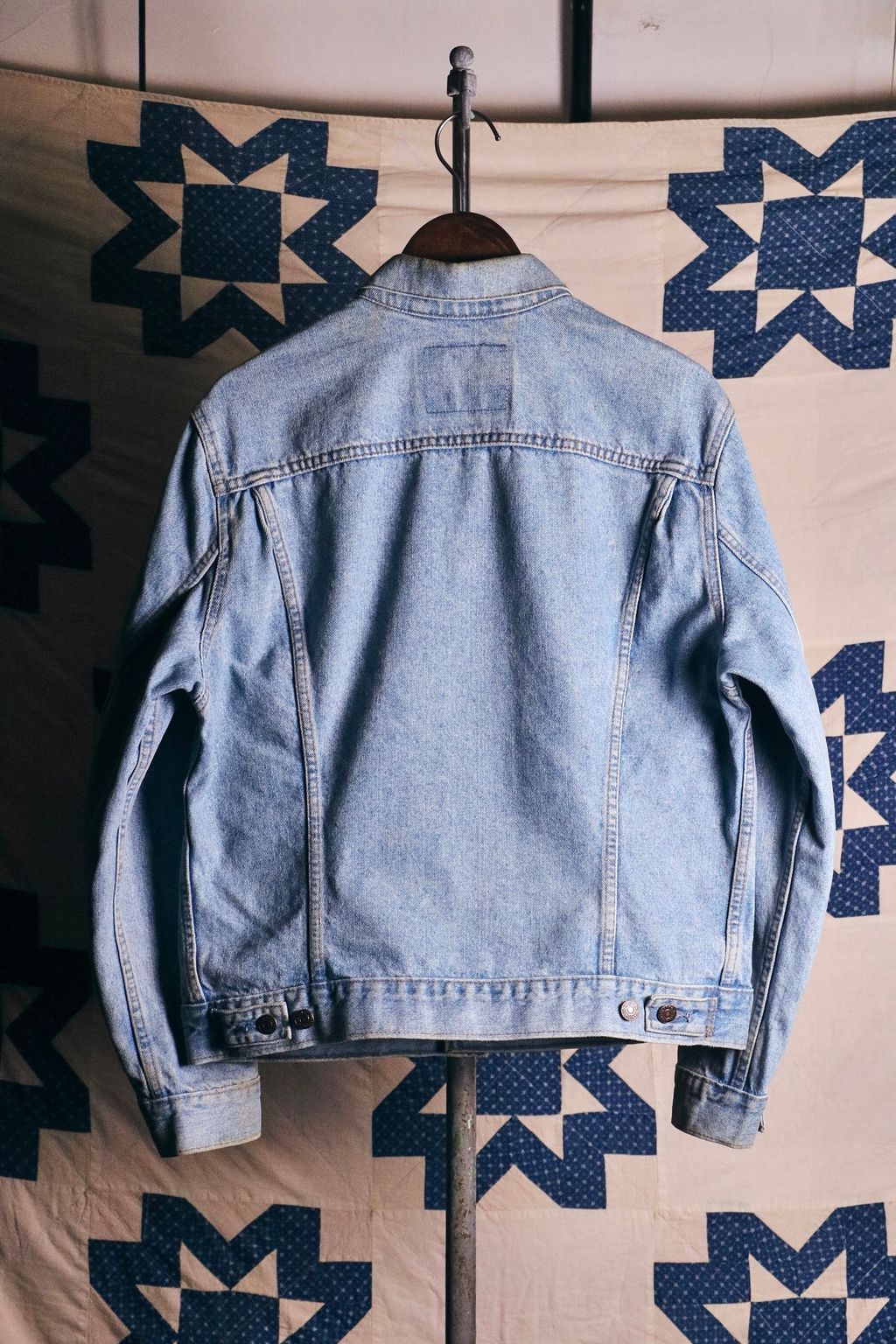 10D6718F-BE2F-47EC-B6F7-EE48A1BB11D5