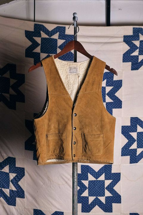 8319C5AA-433B-45A0-A101-A8B3FF186E8B