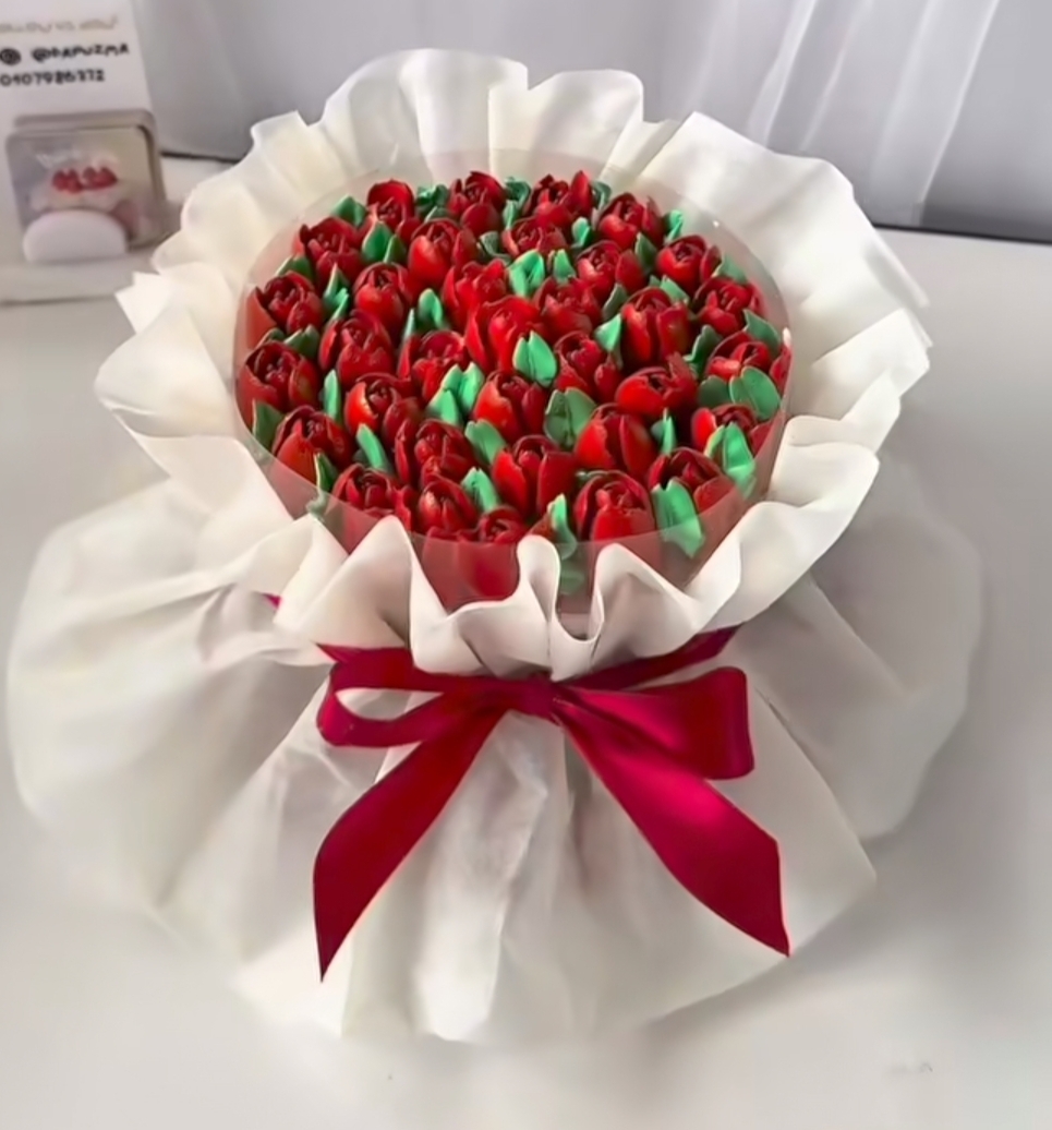 Endless Love Cake