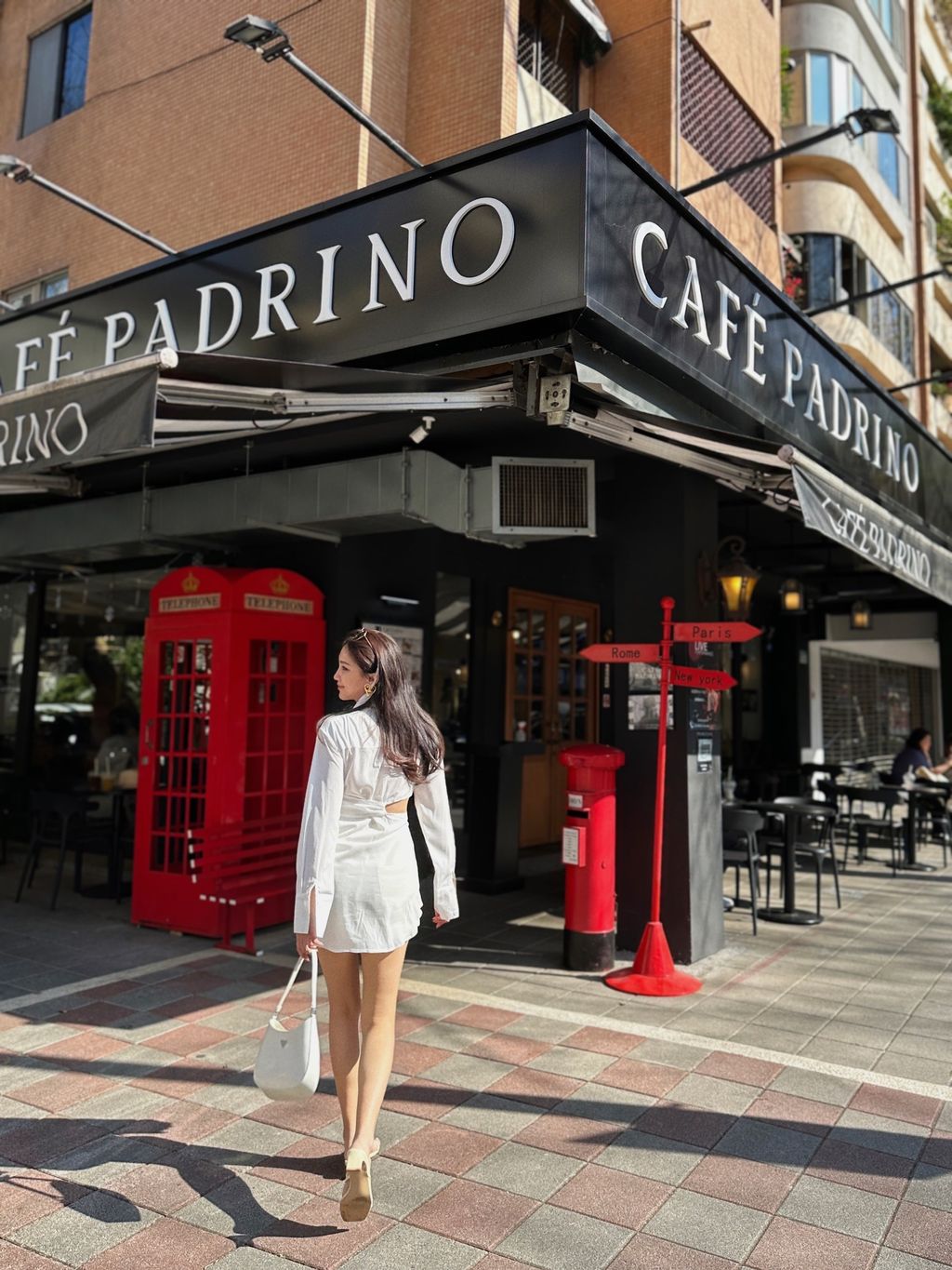 B2CCF33A-57A7-4C9D-A6BF-C8988F688312