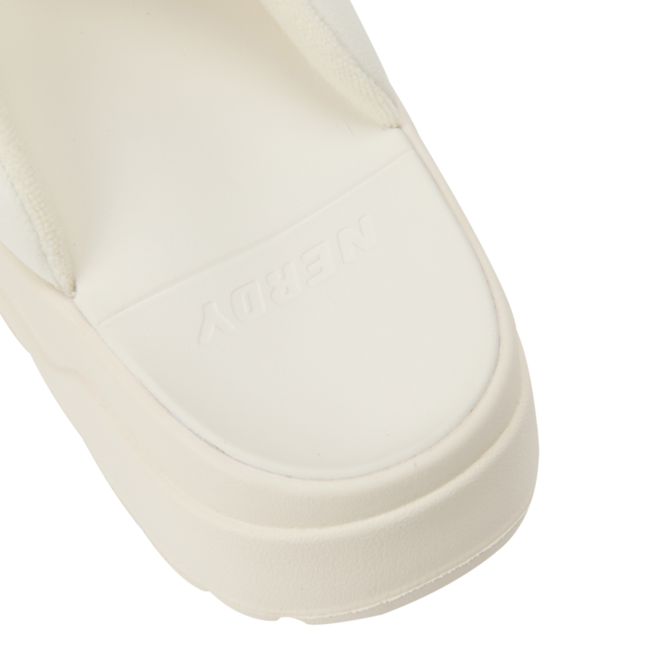 2023031716053700000093679