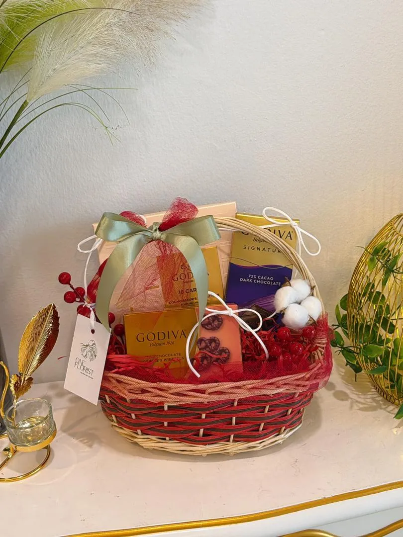 WhatsApp Image 2025-12-16 at 6.00.52 PM