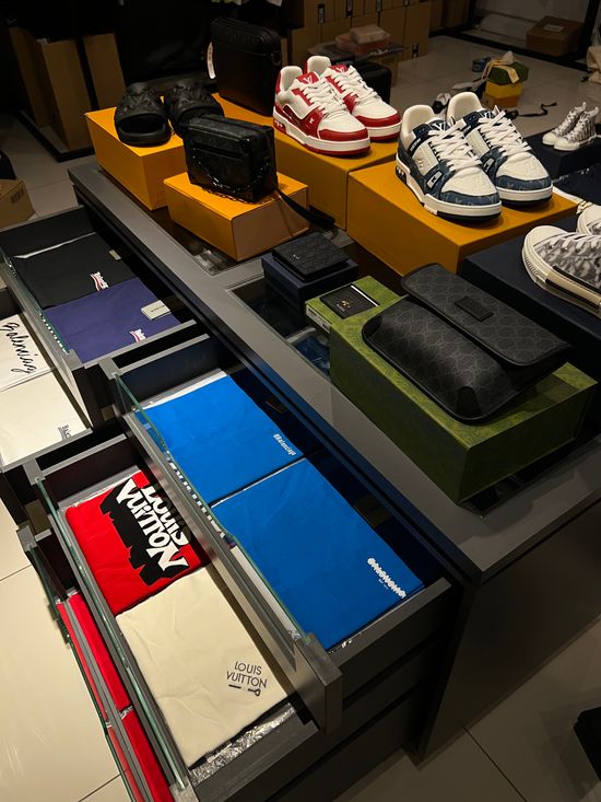 POSTAGE TIME | Supstage