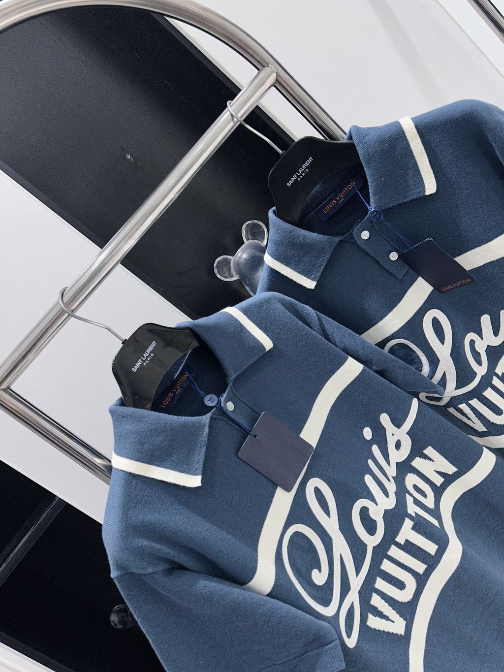 6495F4A4-D465-40A0-974D-584BEC30895F