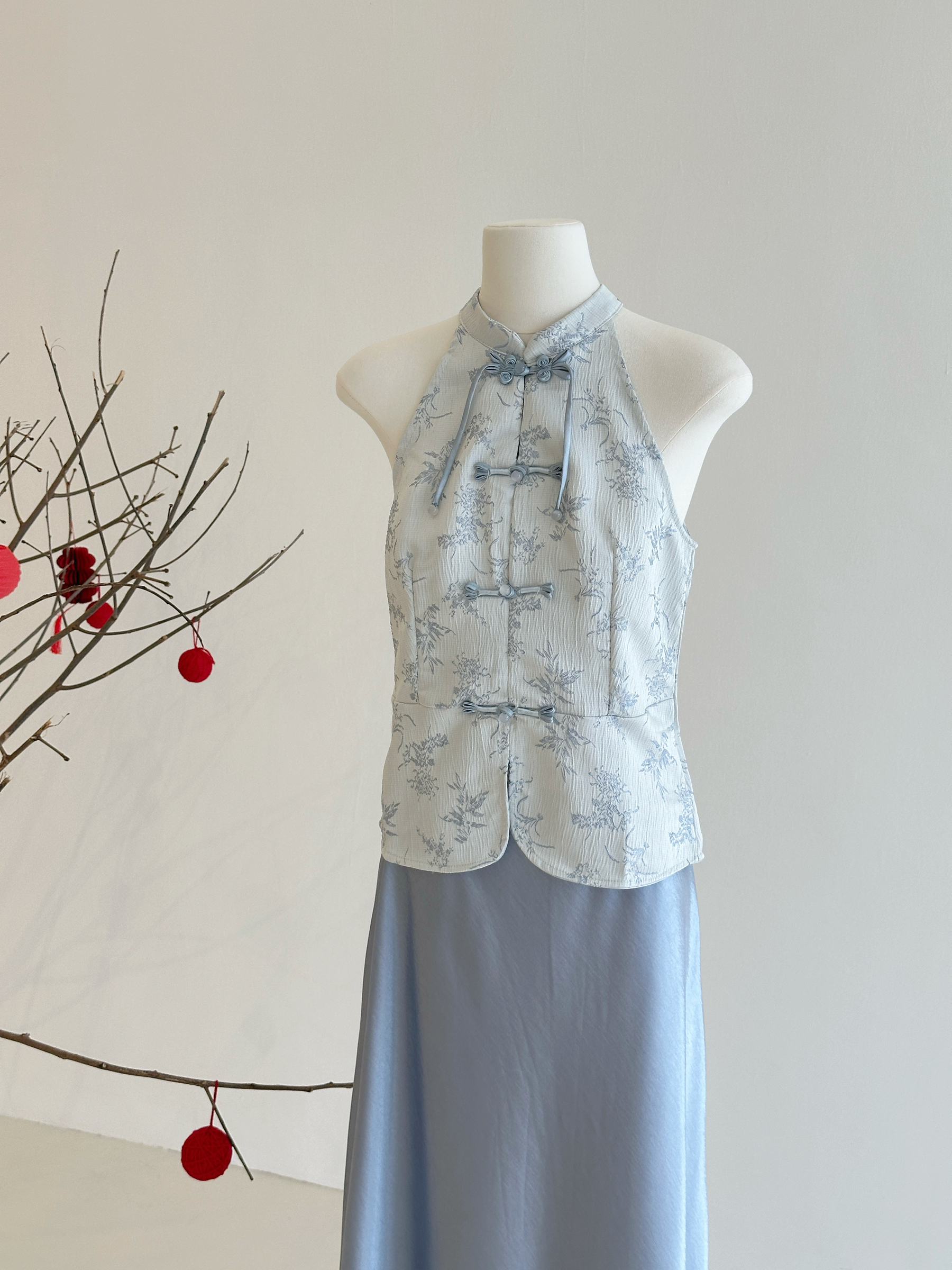 Colette Mandarin inspired embroidery top - 3 colors – Room Of Jae