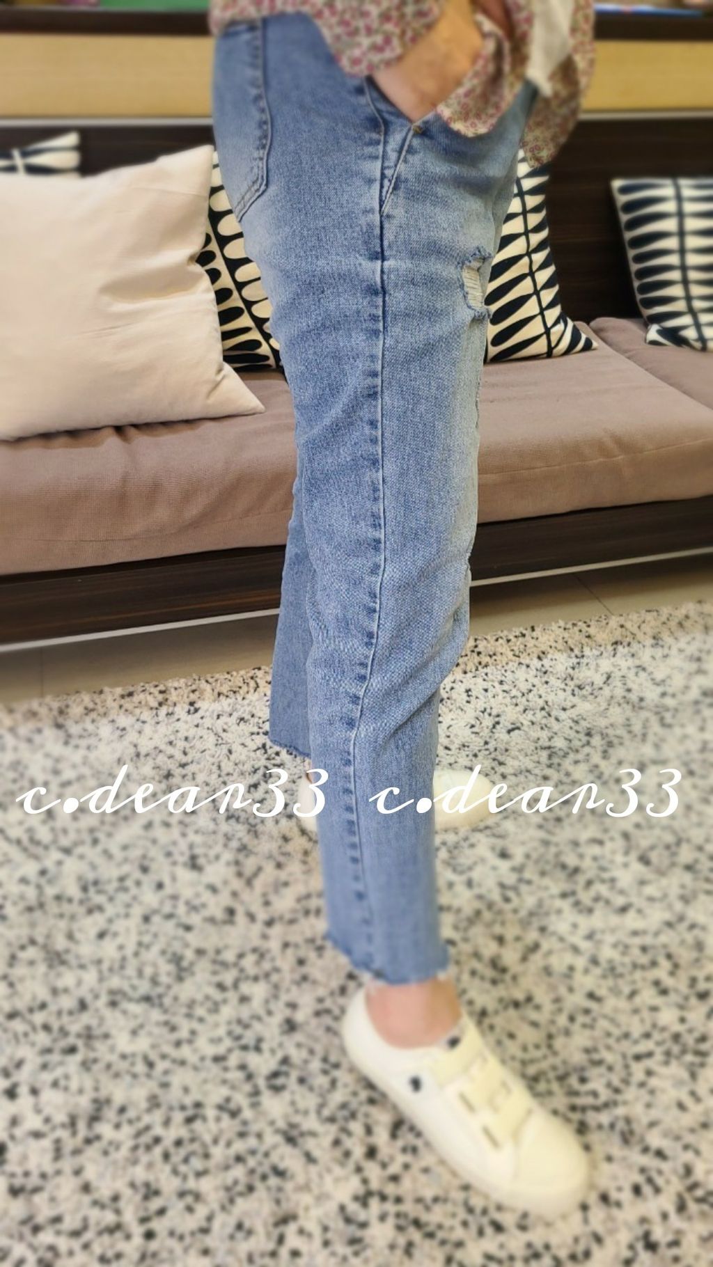 Picsart_23-04-23_17-36-07-099