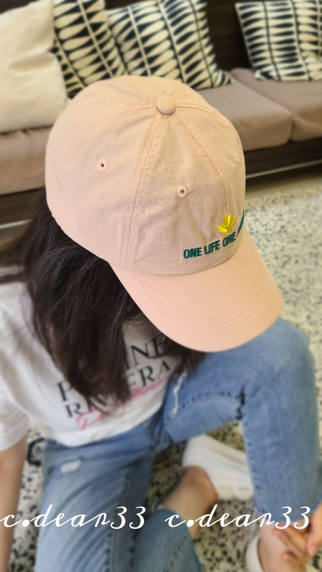 Picsart_23-04-23_21-28-37-246