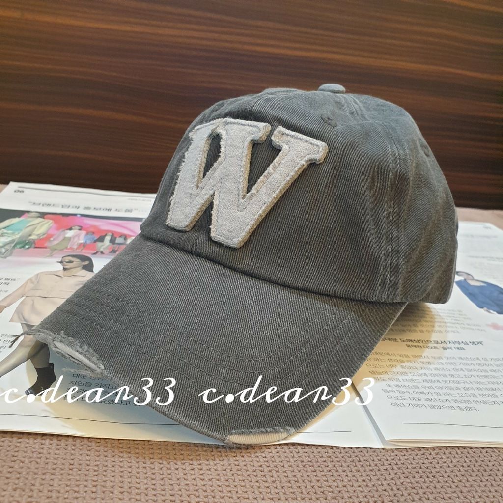 Picsart_23-04-23_22-46-30-303