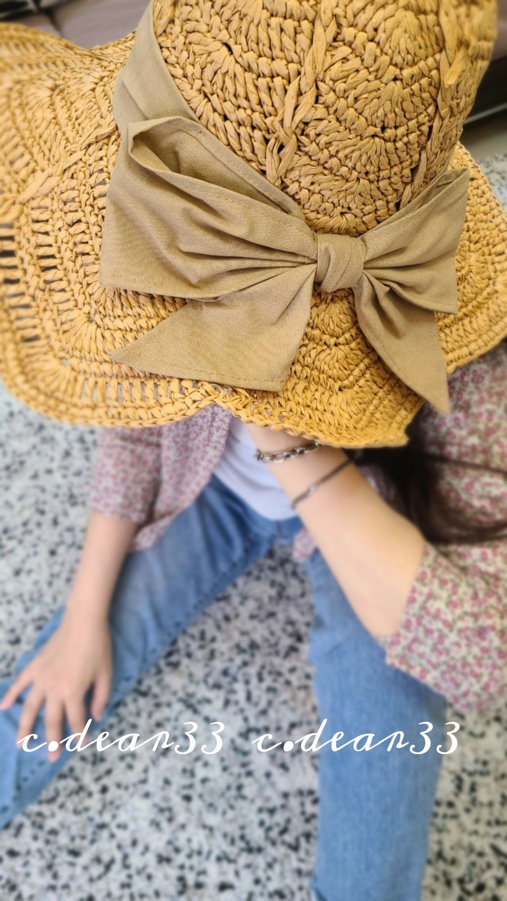 Picsart_23-04-23_23-05-49-604