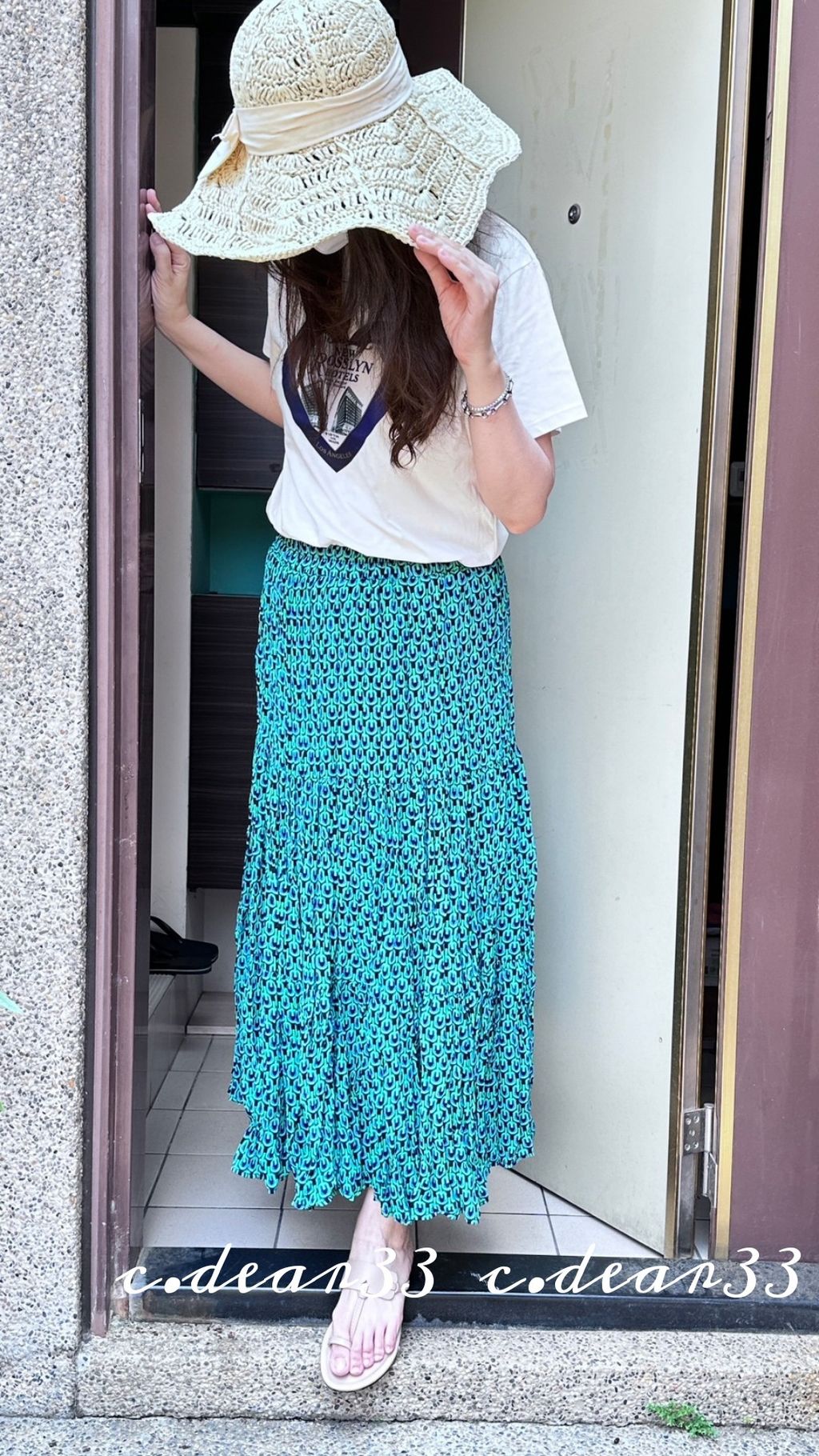 Picsart_23-04-29_01-08-10-749