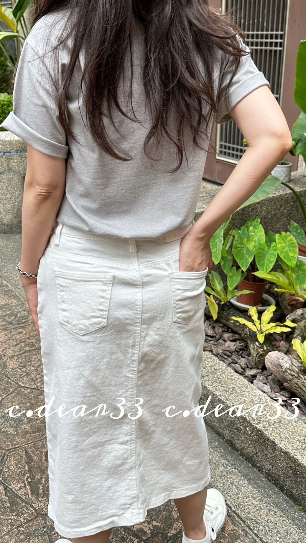 Picsart_23-05-12_19-08-38-561