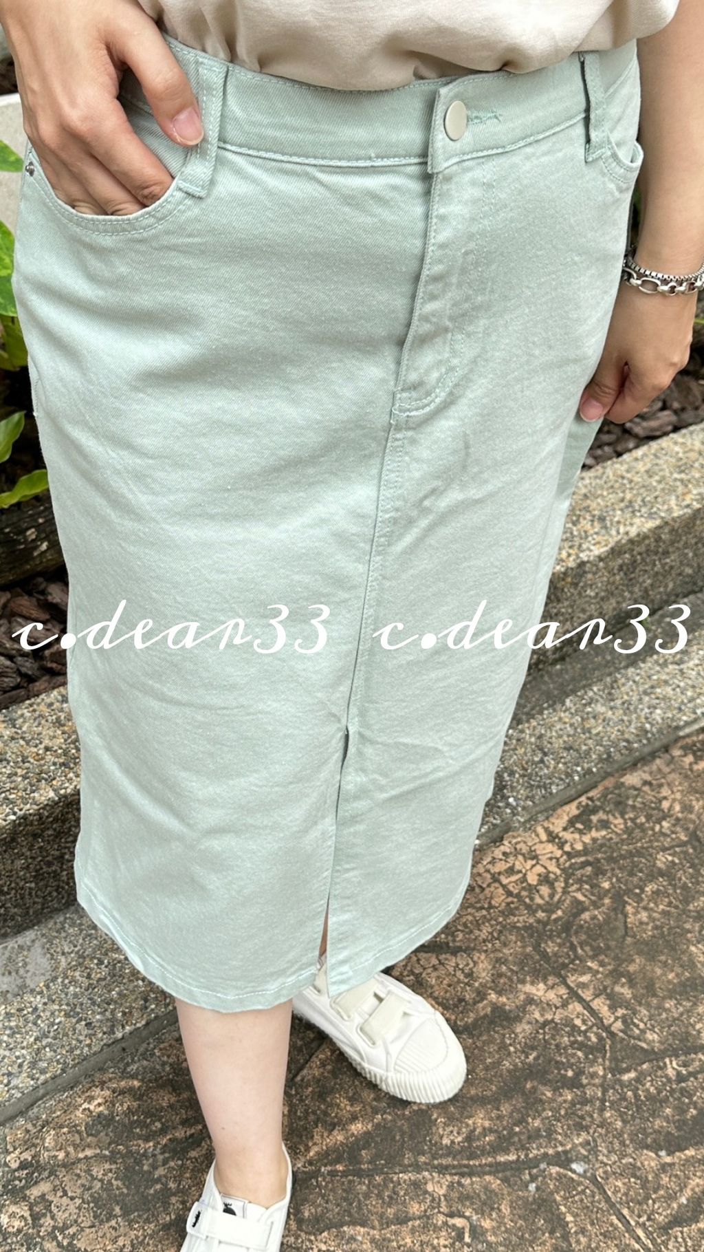 Picsart_23-05-12_19-09-06-687