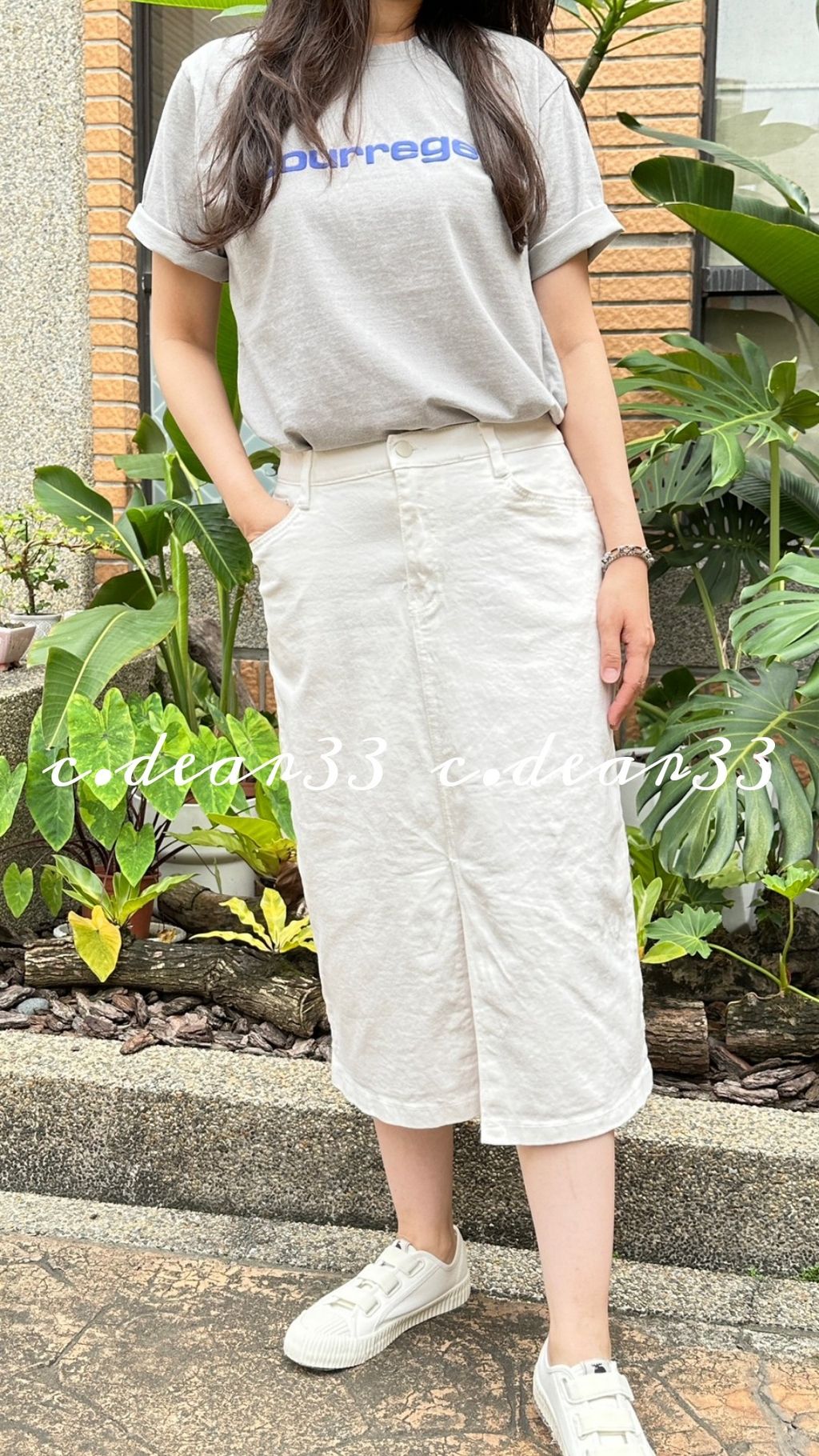 Picsart_23-05-12_19-06-59-299