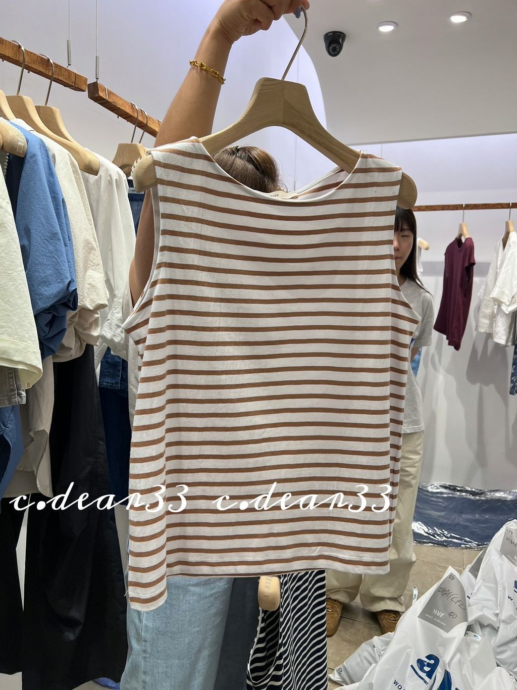 Picsart_23-05-30_23-19-00-837