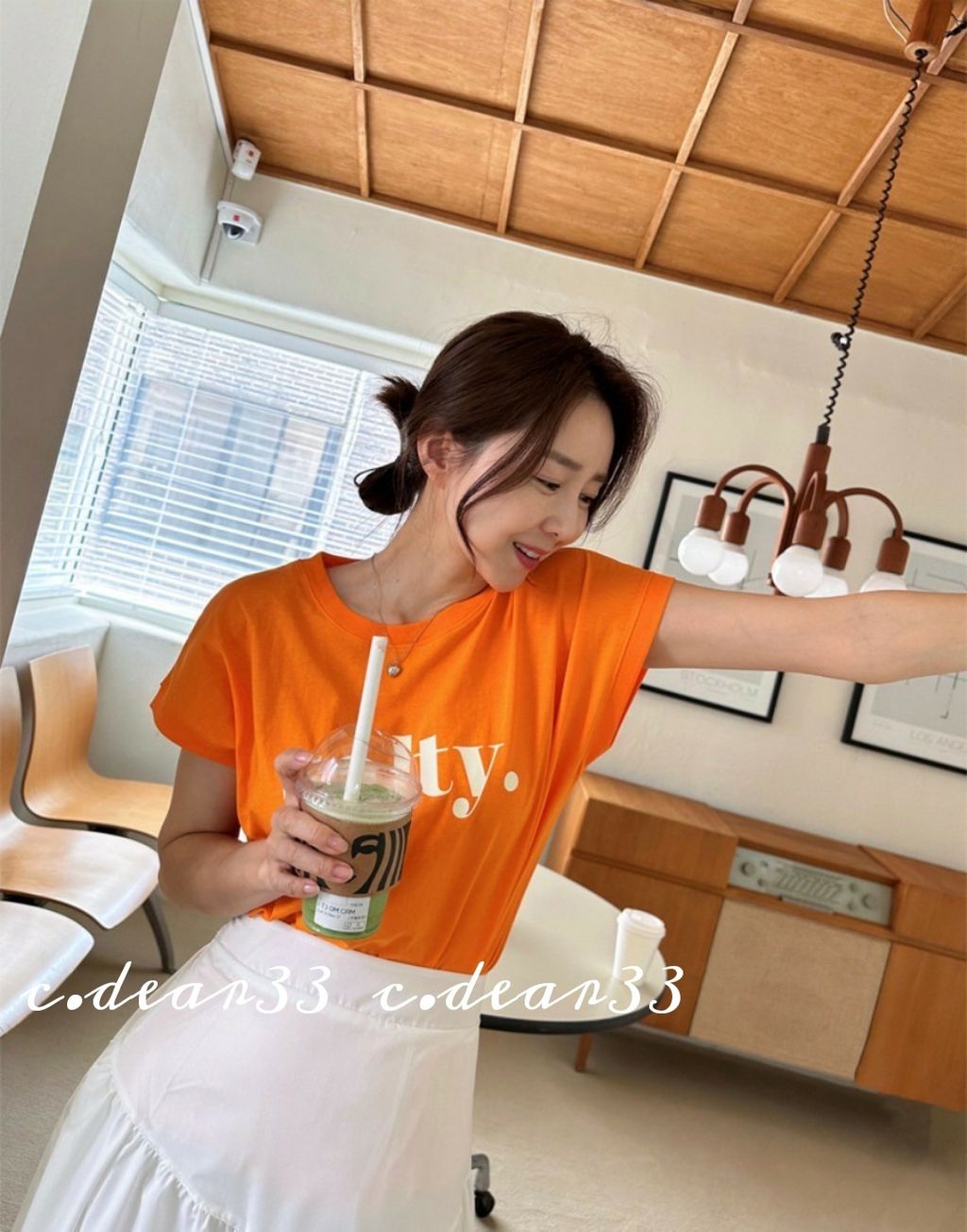 Picsart_23-06-15_01-08-42-928