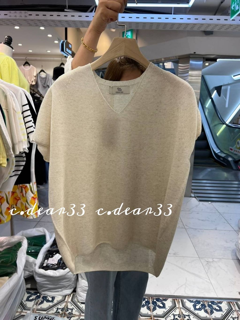 Picsart_23-06-28_08-49-44-401