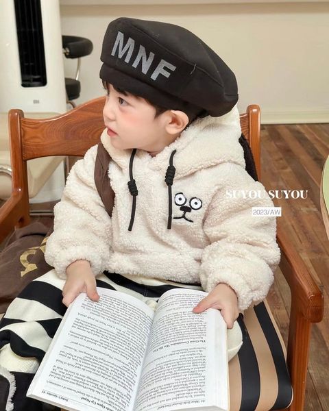 A8B78FF3-9813-4398-824B-DCABA175F39E