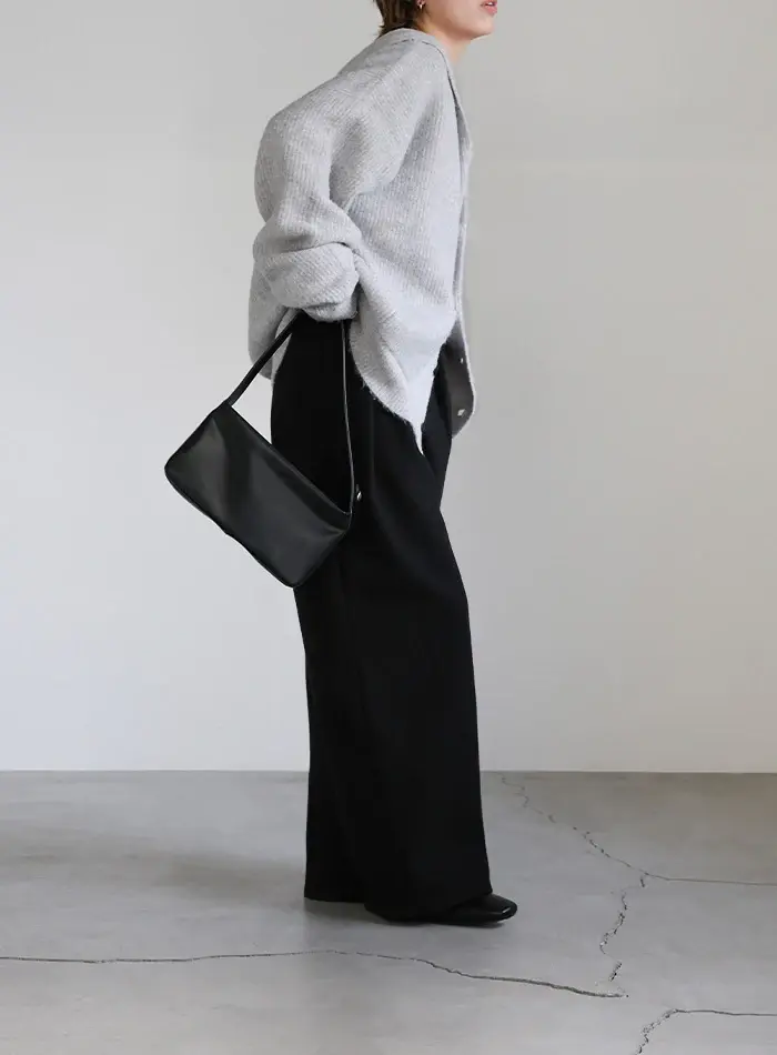 cd325106-_-gy-04_700x950