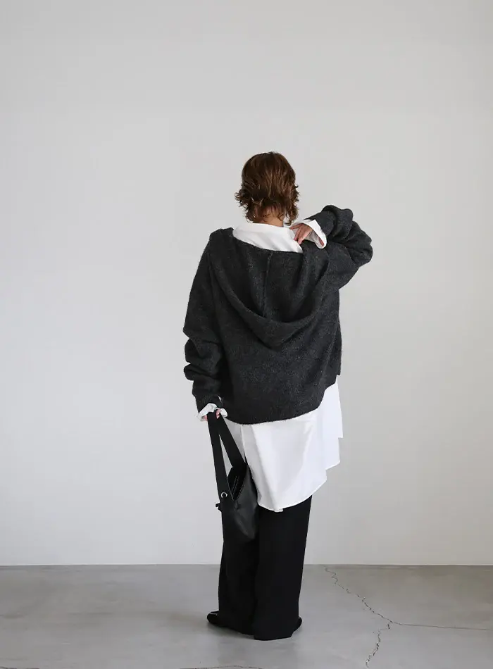 cd325106-_-bk-02_700x950