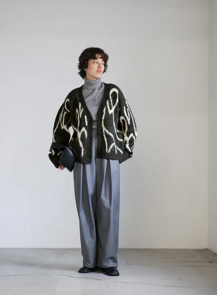 30001656-_-bk-02_700x950