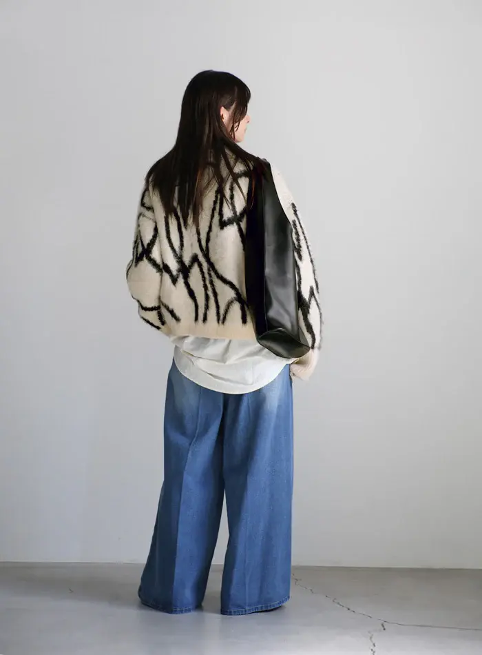 30001656-_-iv-03_700x950