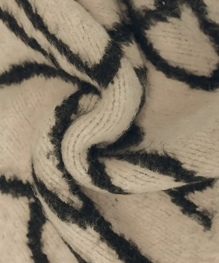 30001656-_-04_700x840