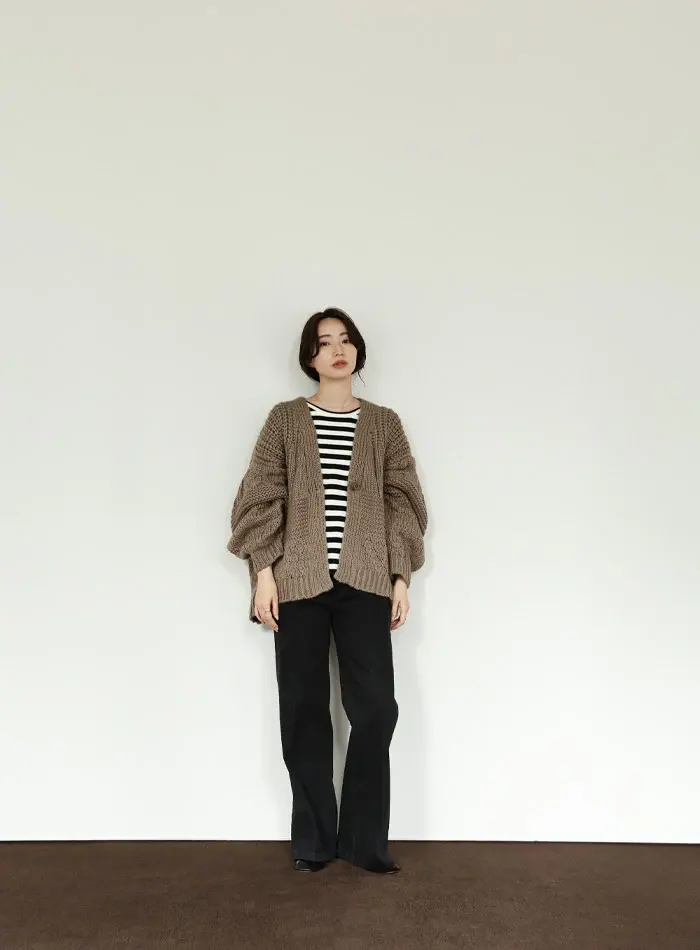 Et_cd325101-_-mo-06_700x950