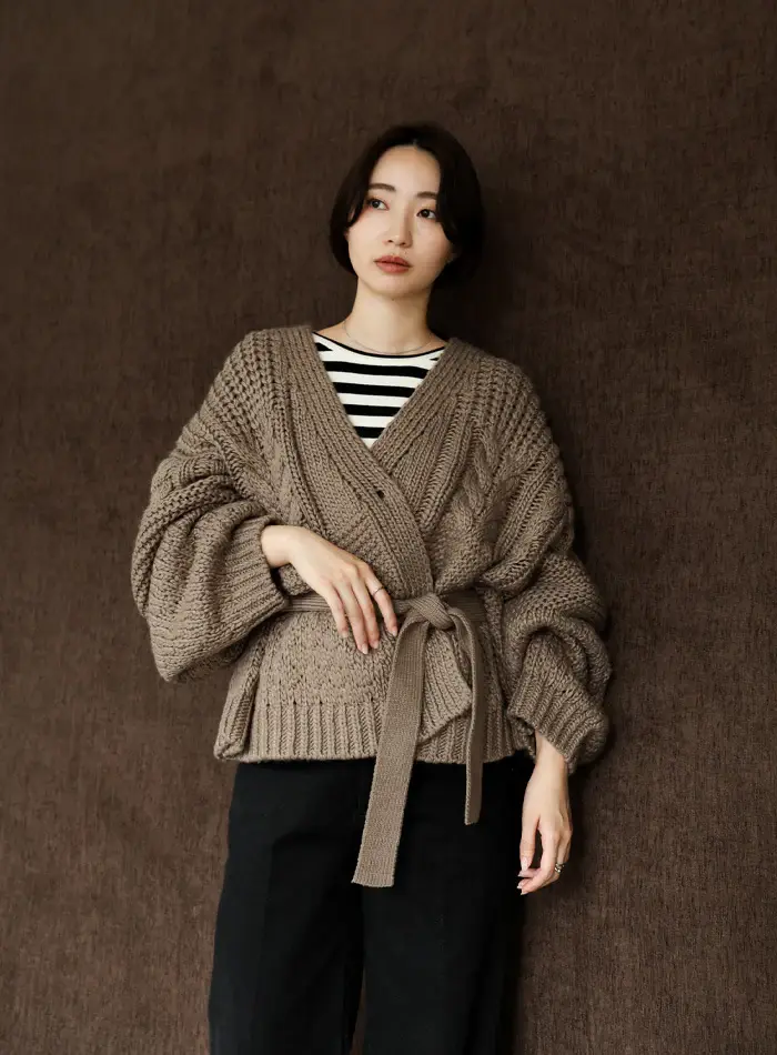 r-_Et_cd325101-_-mo-14_700x950