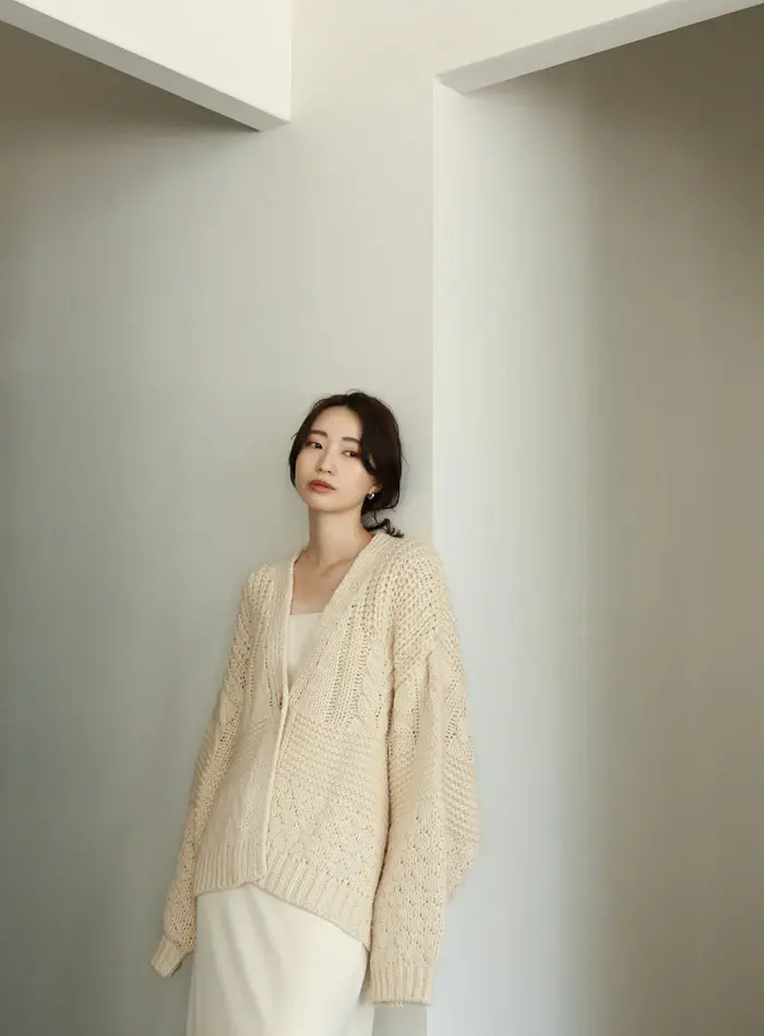 Et_cd325101-_-iv-07_700x950