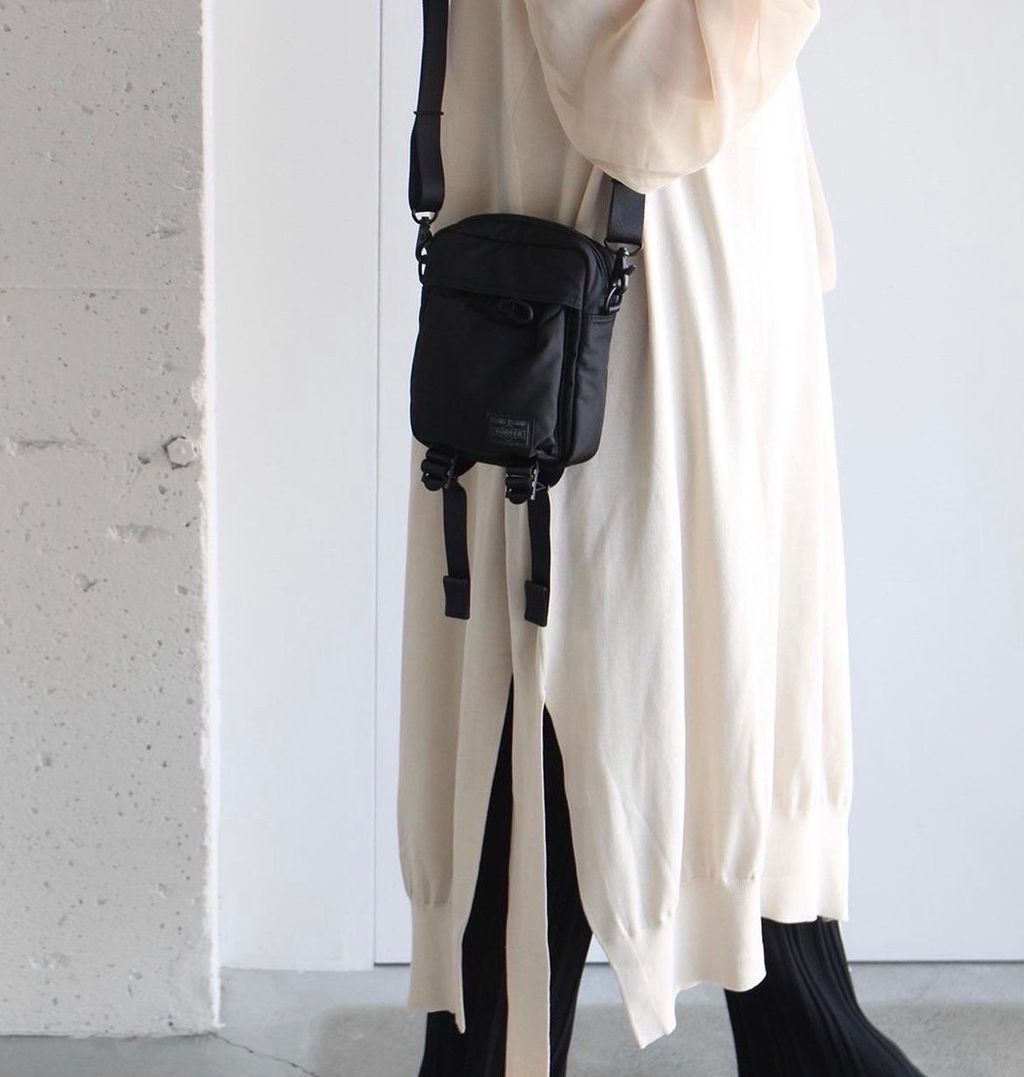 日本吉田PORTER SENSES系列VERTICAL SHOULDERBAG 側背包– Non Border 日本吉田PORTER SENSES系列VERTICAL SHOULDERBAG 側背包– Non Border