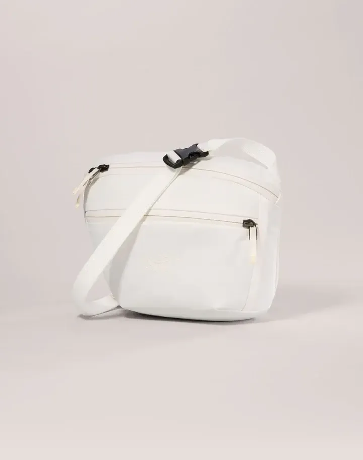 F24_X000008973_021426_Mantis-2-Waist-Pack_Whiteout_Neutral_NA_Front_720x
