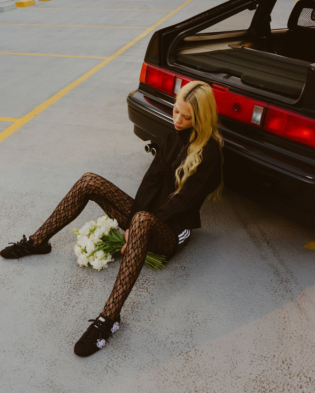 @atmos.pink_official - R⤓Download 2