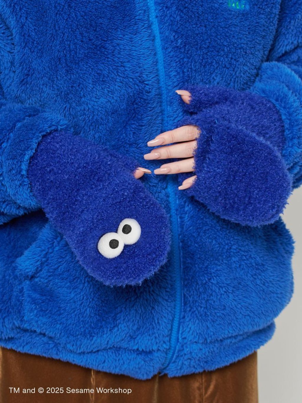 SSMUGG256451_p_22_LL