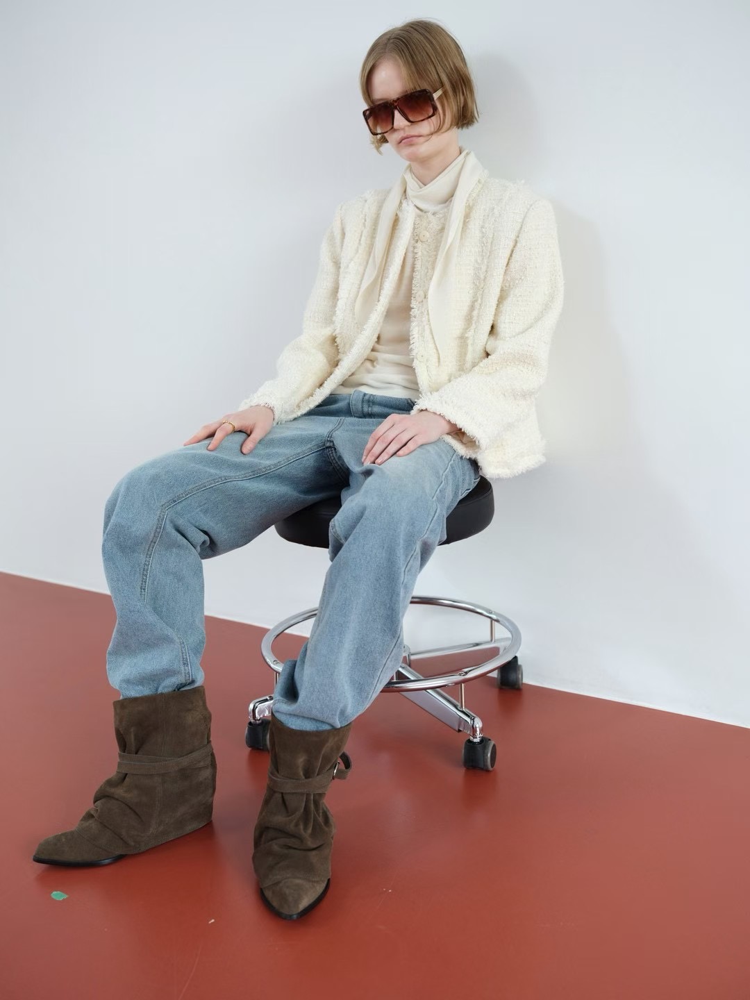01