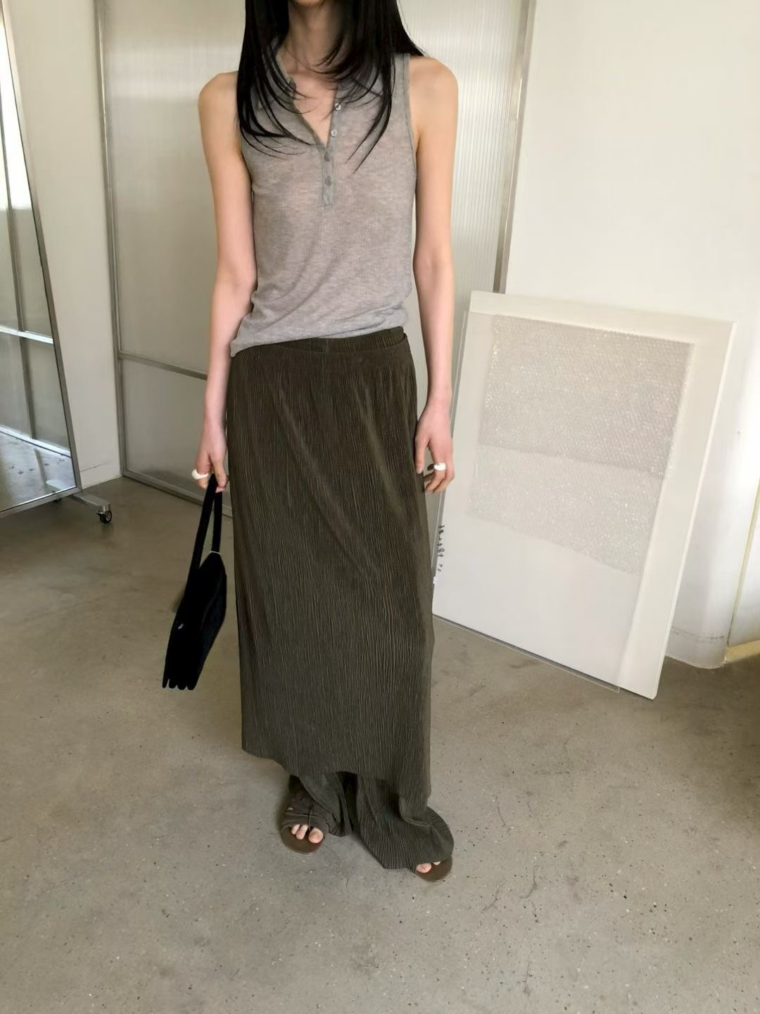 23