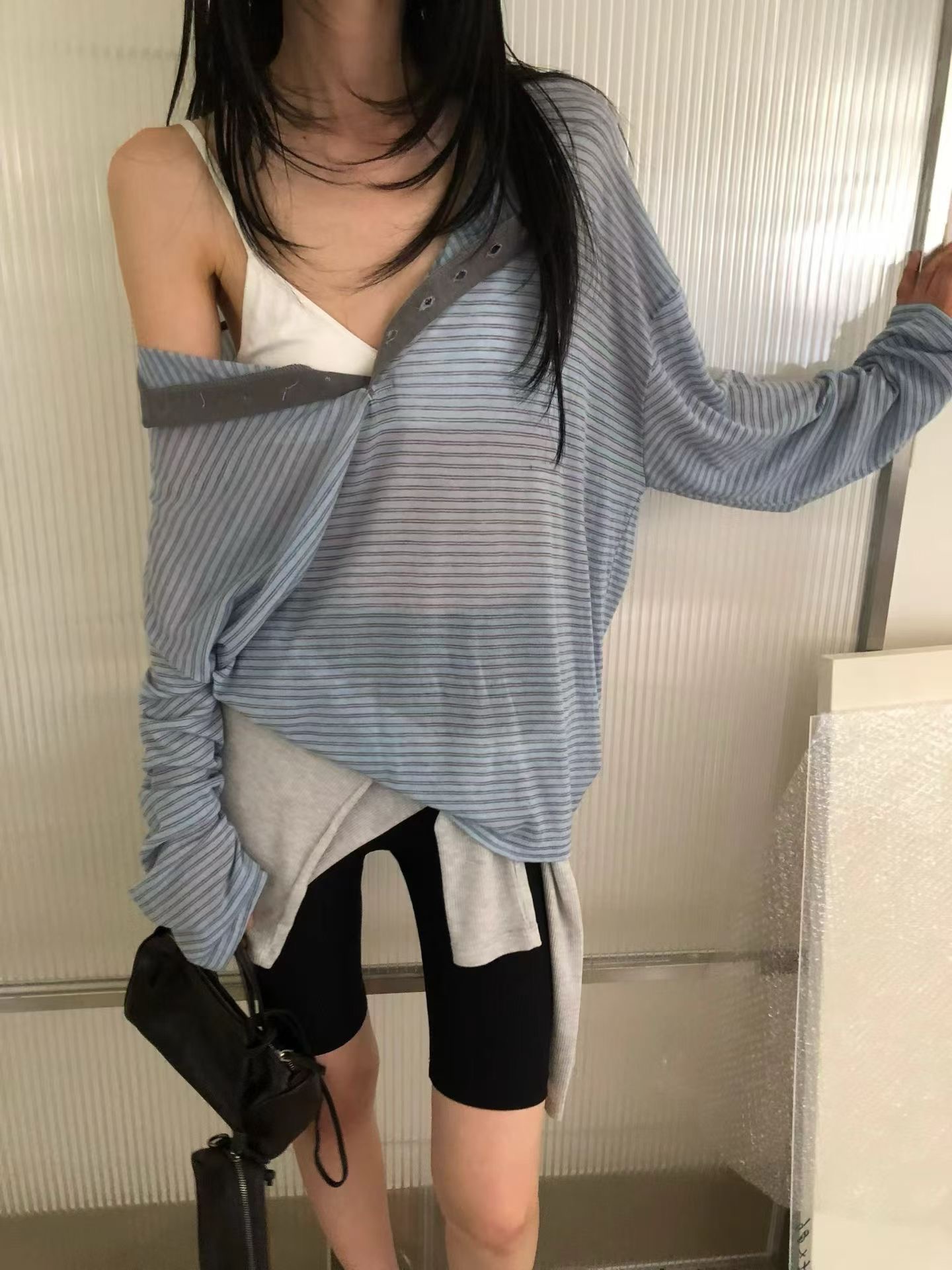 22